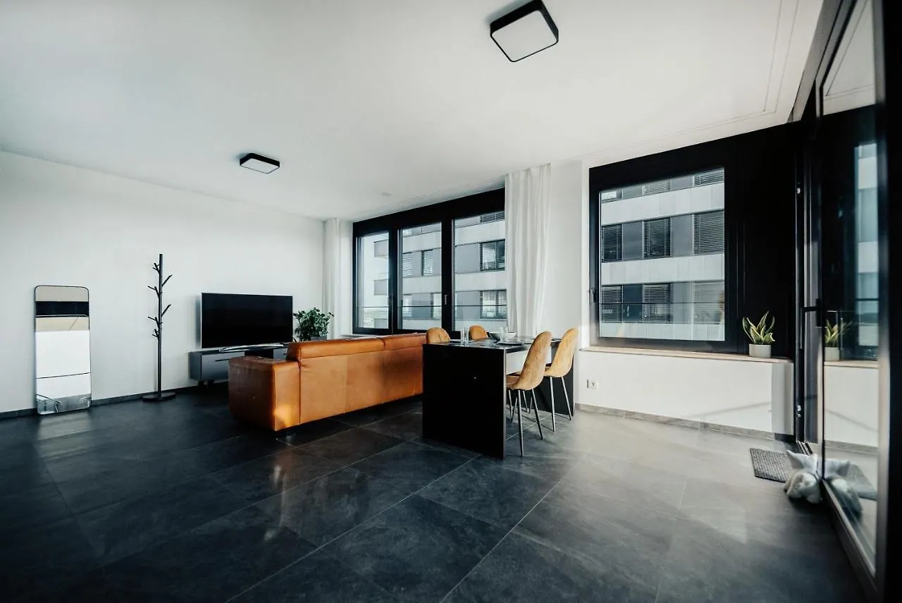 דירה לוקסמבורג Luxury 1 Bedroom Apt W Spa, Fitness & Swimming Pool - Zenith Towers